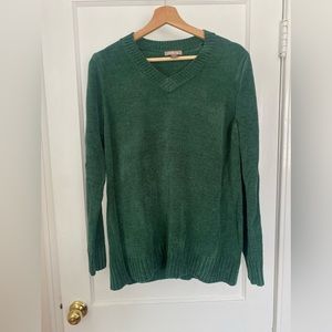 Forest green size XL V-neck sweater